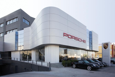 Κτίριο εκθέσεων & γραφείων της Porsche στη Μεταμόρφωση - Πέτρος Παπαπαναγιώτου