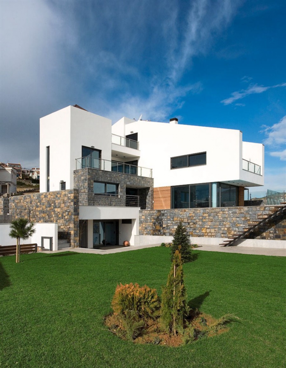 Residence in Ntrafi