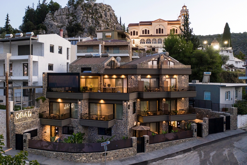 Opal Executive Suites: Μετατροπή διπλοκατοικίας σε ξενοδοχείο στο Ναύπλιο