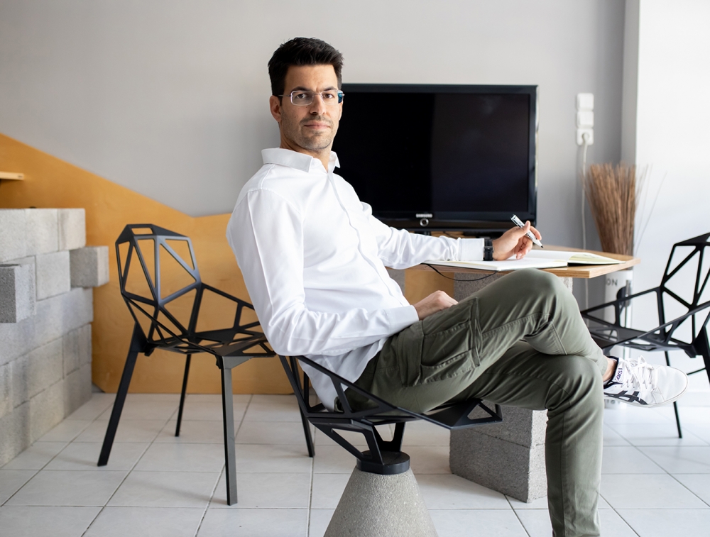 Spyros Tzinieris Architecture &amp; design / Σπύρος Τζινιέρης
