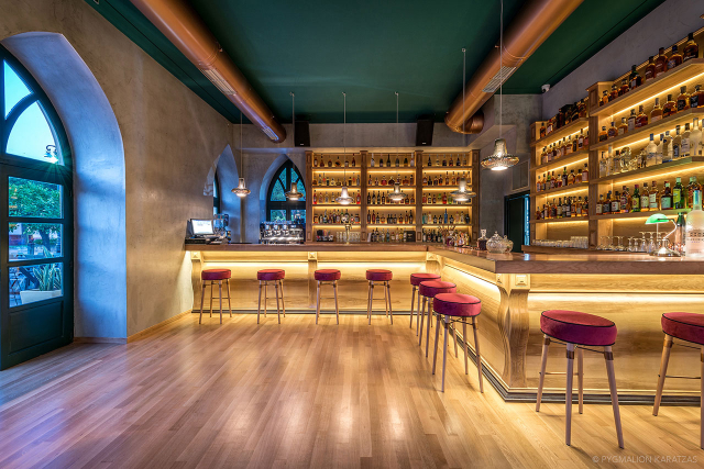 Cafe Bar 