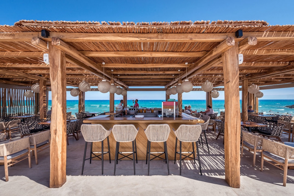 Renovation of the hotel's public places ''Mitsis Rinela Beach Resort &amp; Spa''
