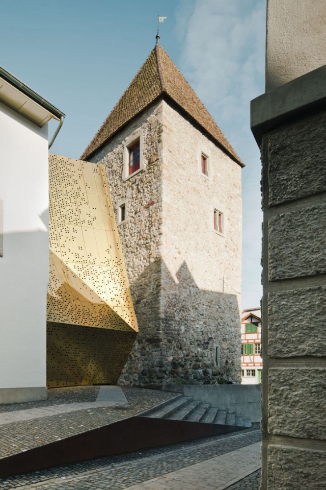 Όψη από χαλκό σε προσθήκη μουσείου στην Ζυρίχη