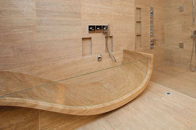 Μπάνιο με ανάκλιντρο