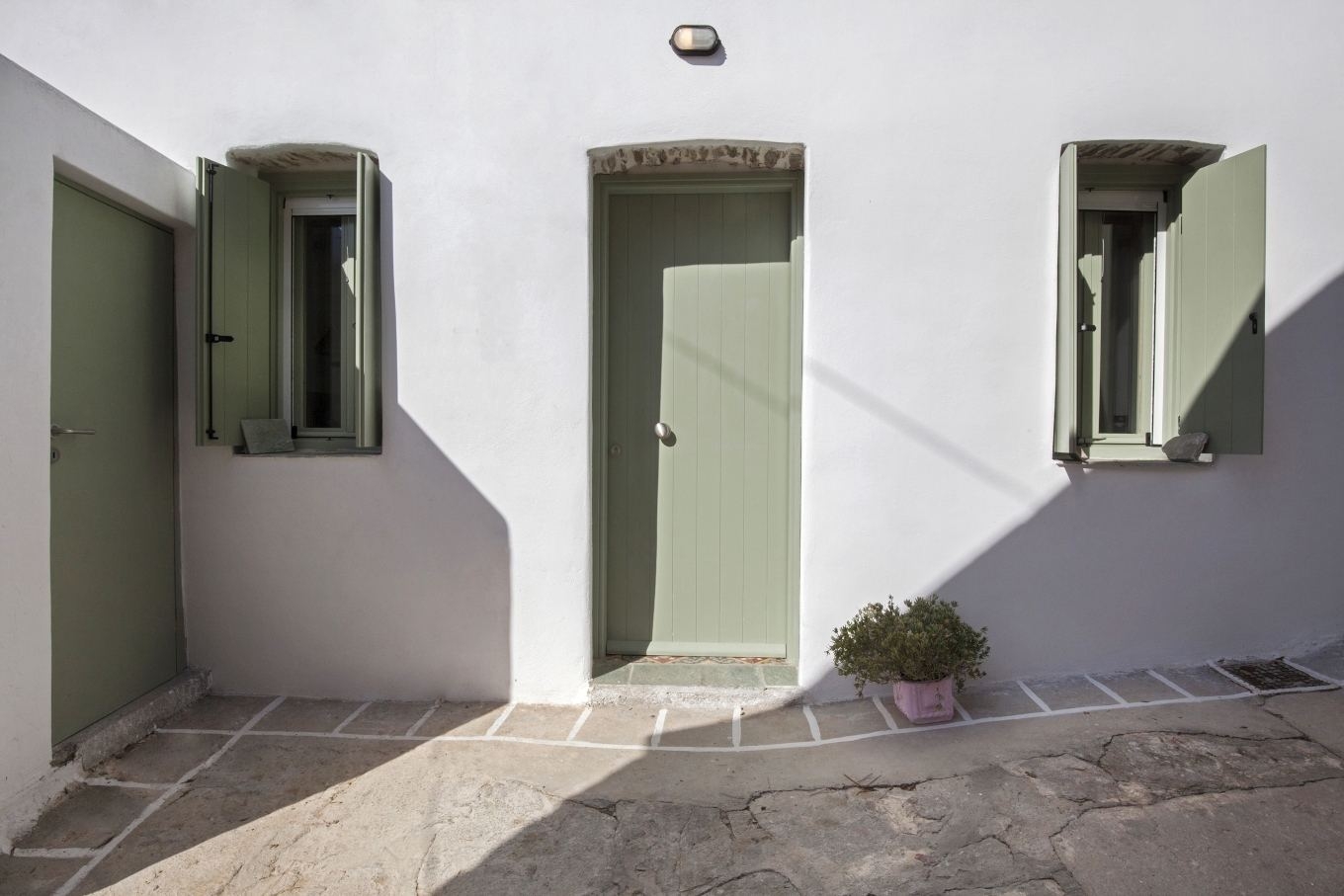"Galata Summer House" ολική ανακαίνιση εξοχικής κατοικίας στην Κύθνο