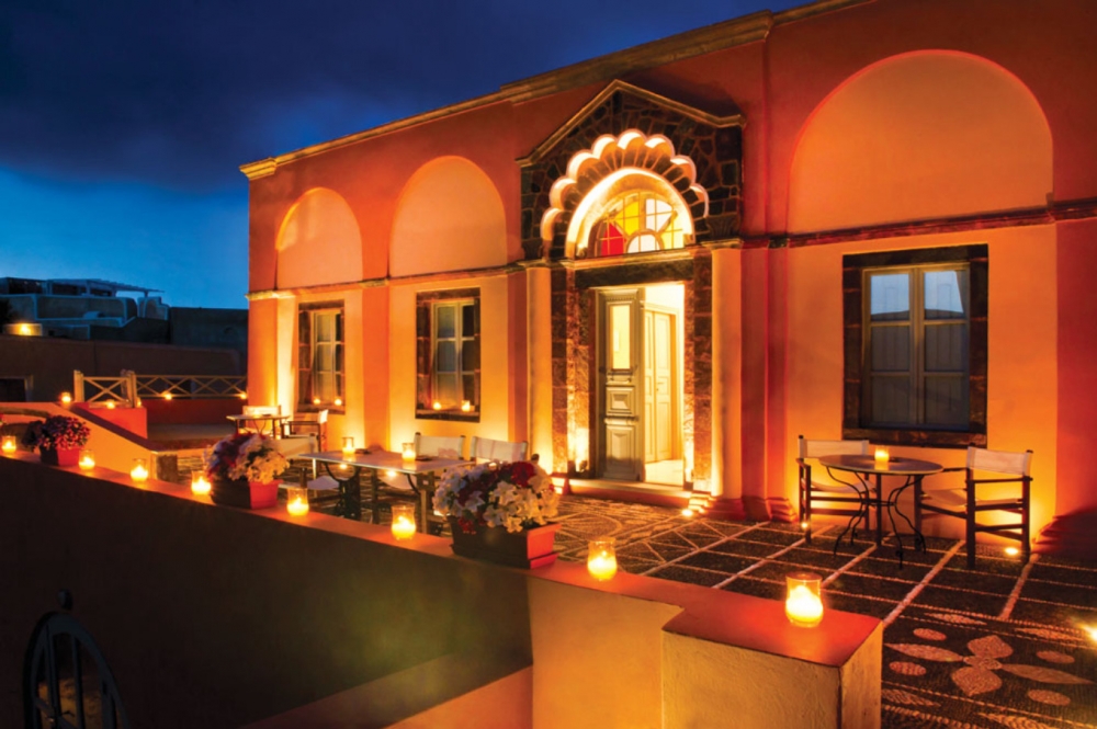 Mansion reconstruction to a hotel in Santorini