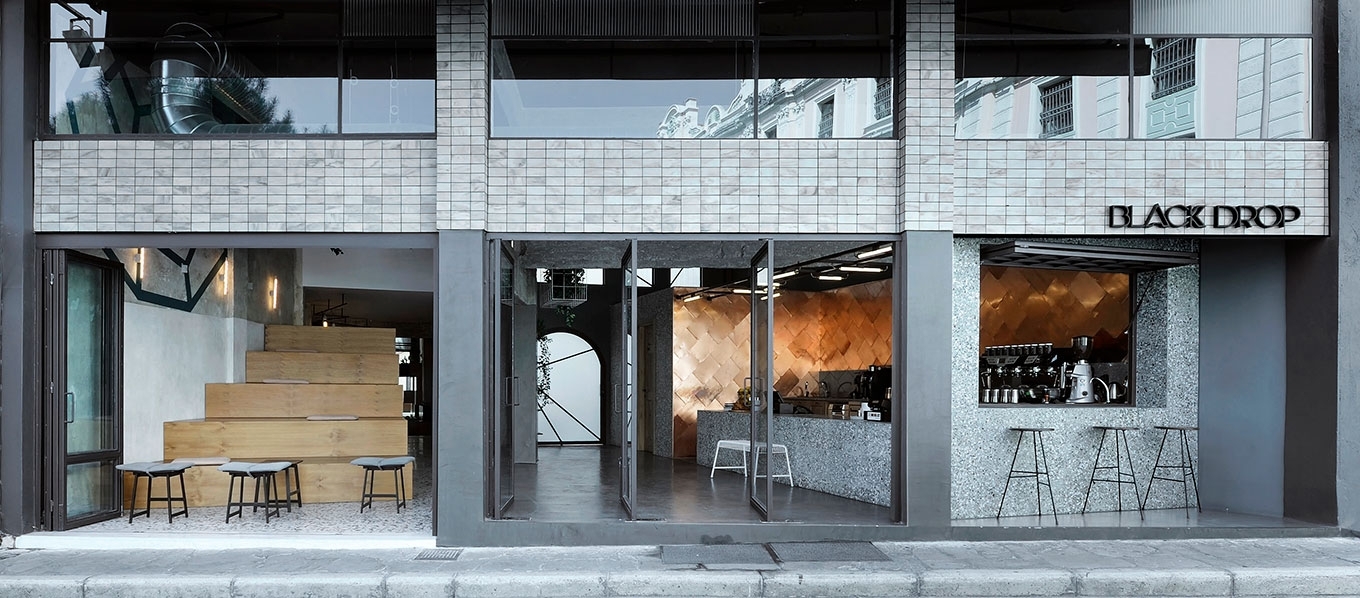 "BLACK DROP", a modern coffee shop in Kavala