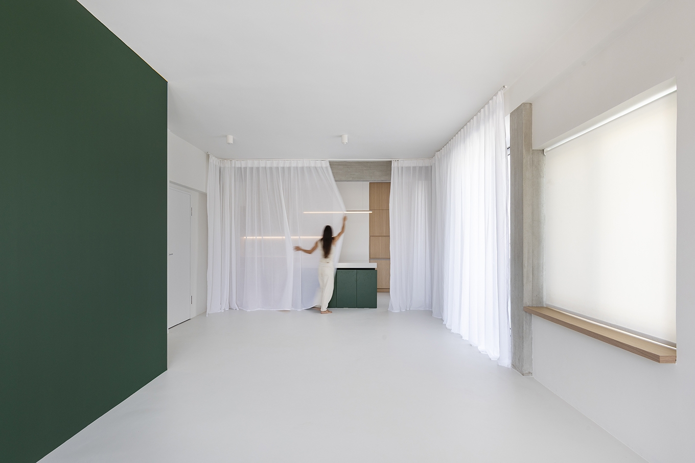 ''A flat, a room and a rooftop'', μετατροπή δύο διαμερισμάτων στην Αθήνα