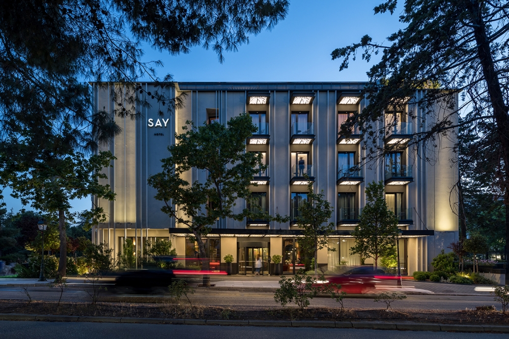 "Say Hotel", transformation of a 50's building into a new hotel experience