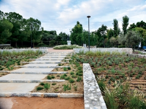 Ανακατασκευή πλατείας Θησείου στο ιστορικό κέντρο της Αθήνας