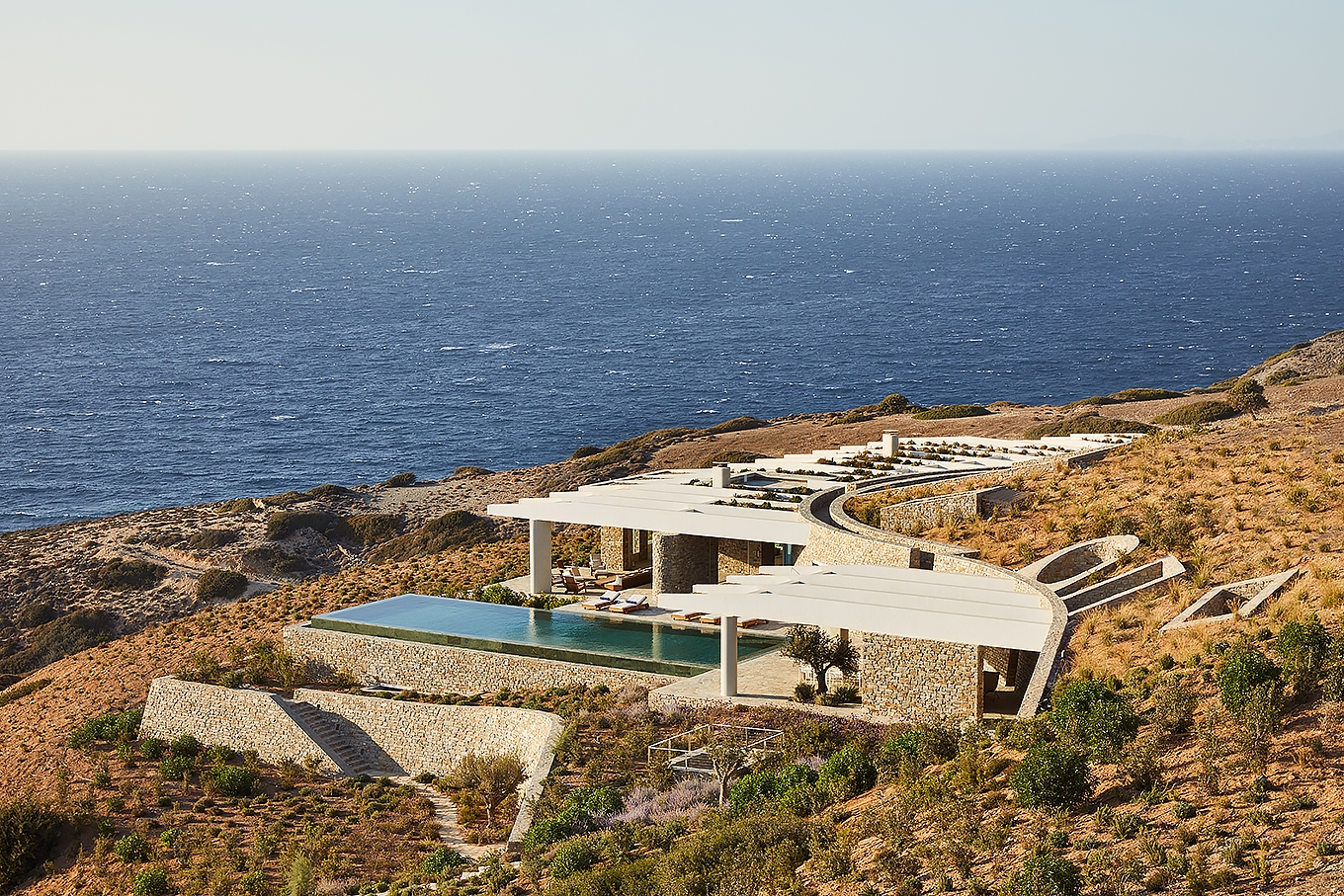 "RIDGE HOUSE" εξοχική κατοικία στην Αντίπαρο